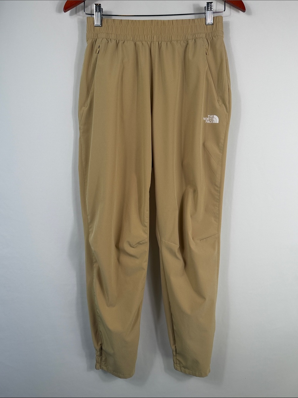 The North Face Khaki/Tan Lightweight Jogger Pants. Womens Size Small. Pockets